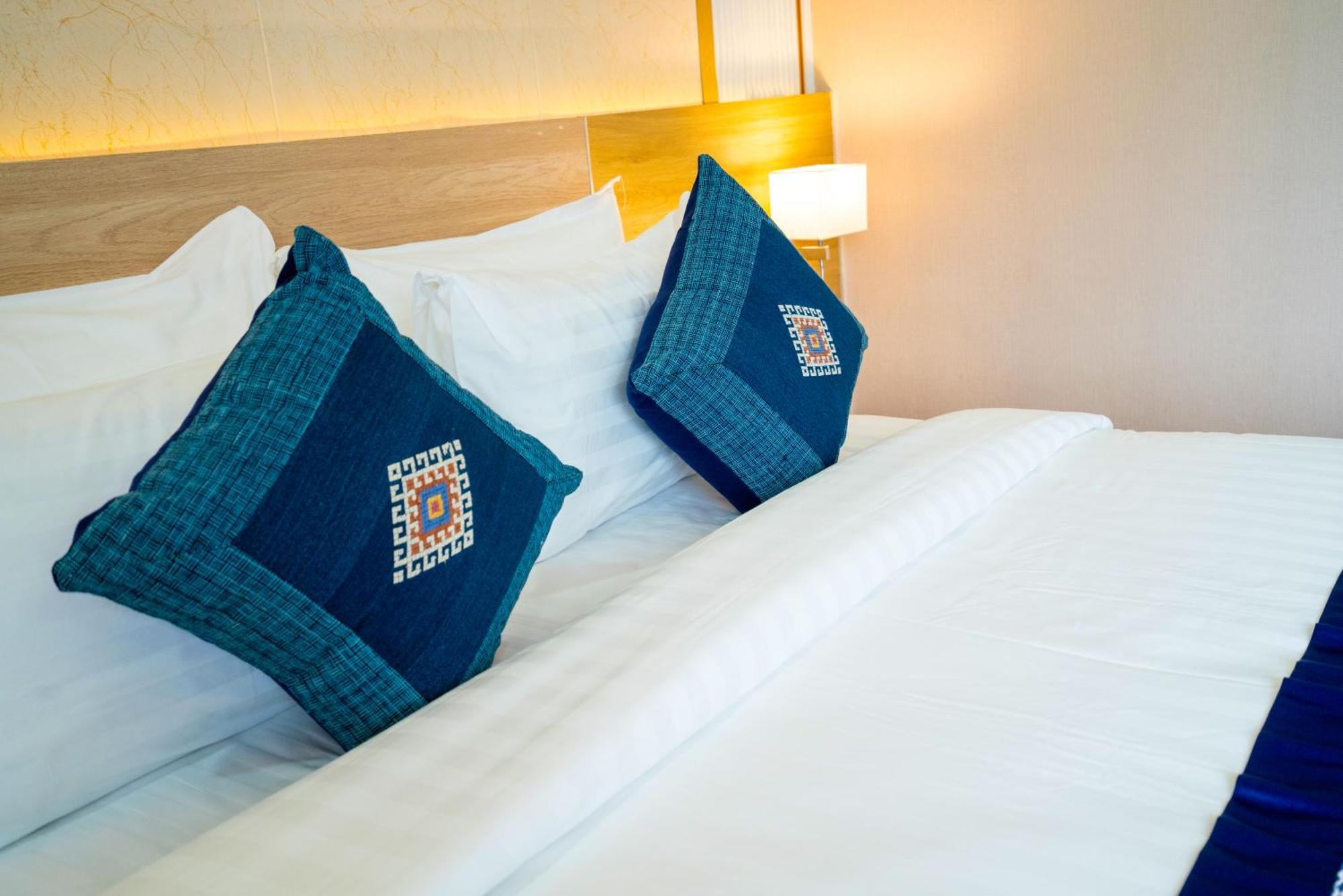 S Vangvieng Boutique Hotel Vang Vieng Dış mekan fotoğraf