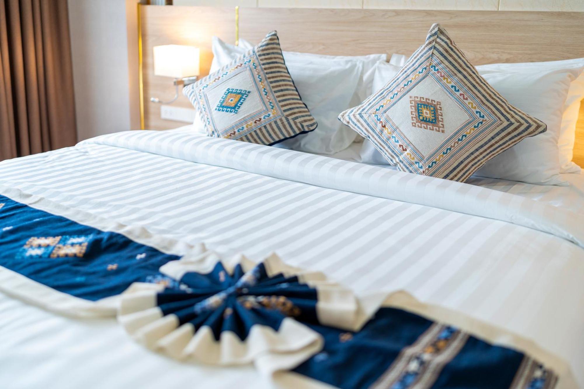 S Vangvieng Boutique Hotel Vang Vieng Dış mekan fotoğraf